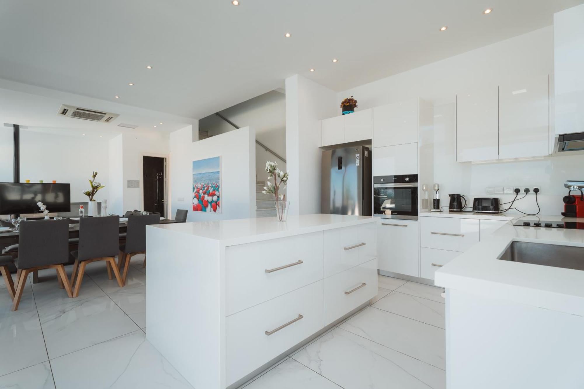 Seaside Luxury Villa Paralimni Buitenkant foto